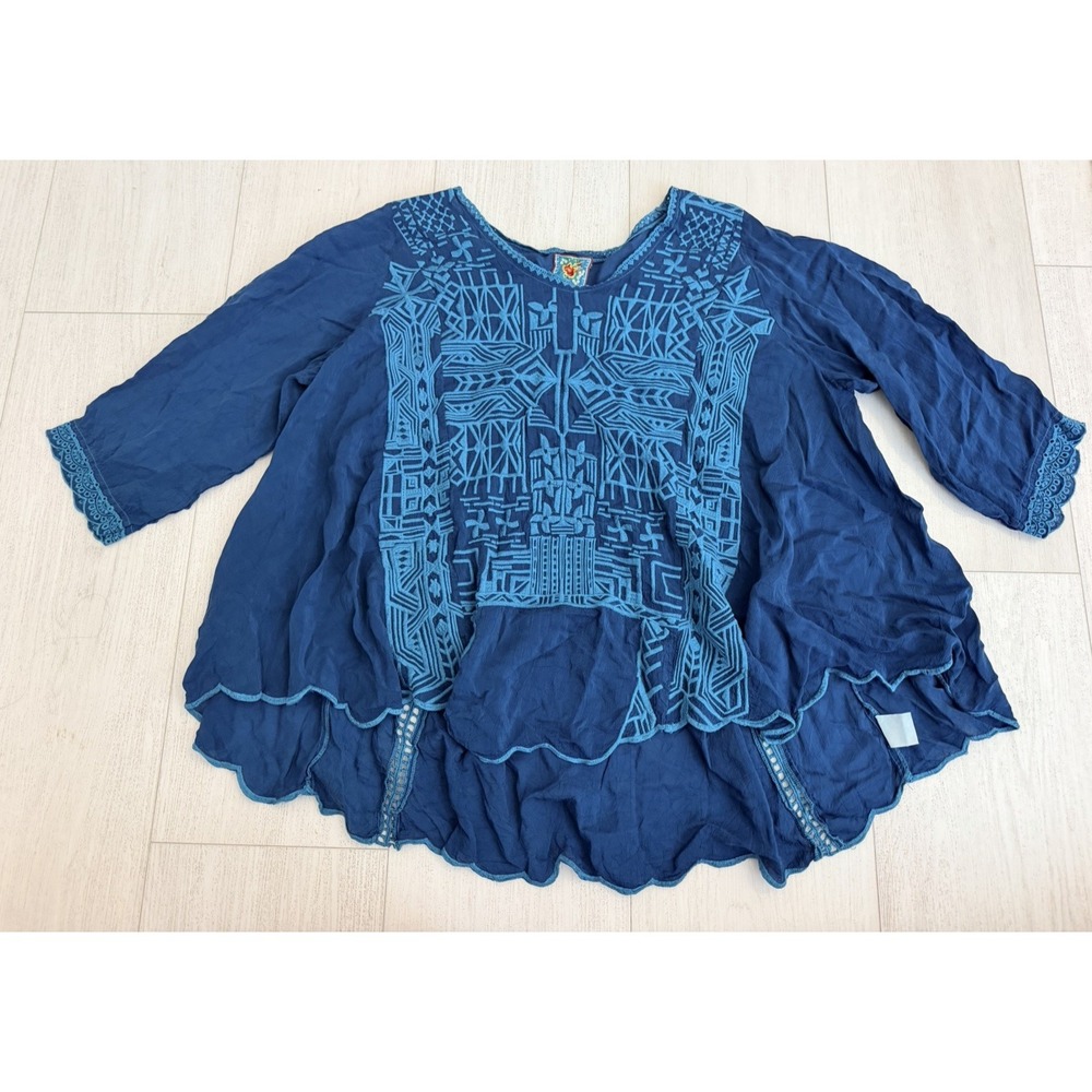 Johnny Was Embroidered Boho Eyelet Tunic Top Floral Size L Teal Blue